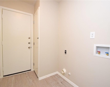 6400 Brookside Dr - Photo Thumbnail 15