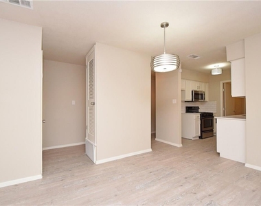 6400 Brookside Dr - Photo Thumbnail 17