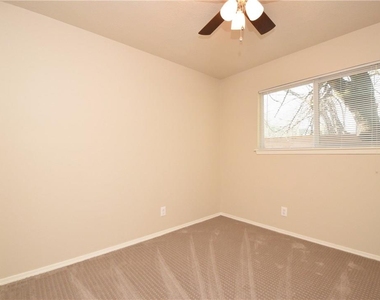 6400 Brookside Dr - Photo Thumbnail 9
