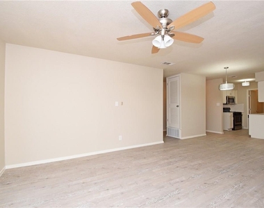 6400 Brookside Dr - Photo Thumbnail 19