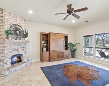 294 Logan Ranch Rd - Photo Thumbnail 10