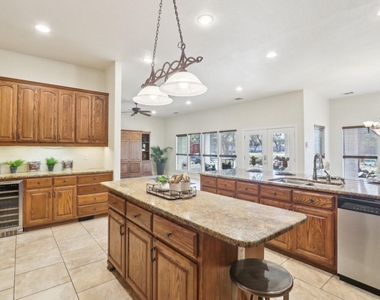 294 Logan Ranch Rd - Photo Thumbnail 9