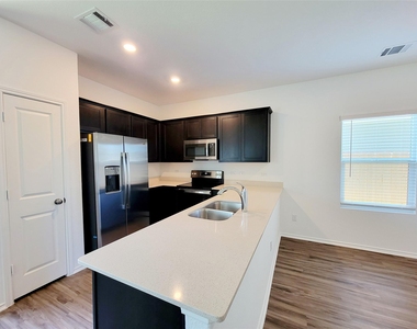 309 Bullhead Rd - Photo Thumbnail 3
