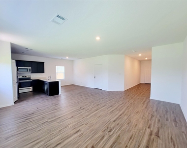 309 Bullhead Rd - Photo Thumbnail 2