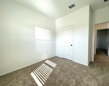 14408 Koti Way - Photo Thumbnail 10