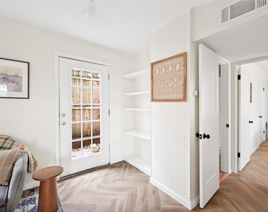 1700 Houston St - Photo Thumbnail 8