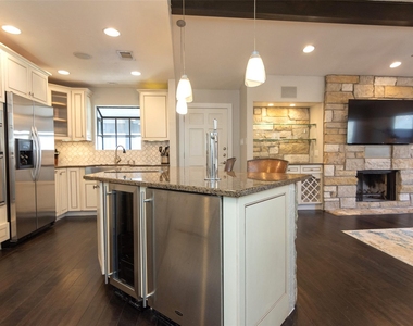 2410 Enfield Rd - Photo Thumbnail 17