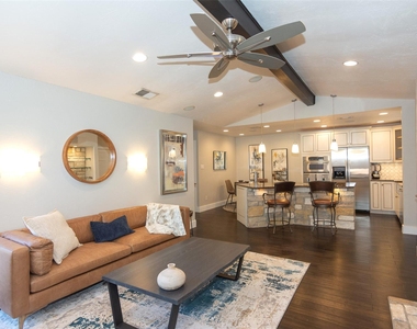2410 Enfield Rd - Photo Thumbnail 4