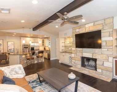 2410 Enfield Rd - Photo Thumbnail 5