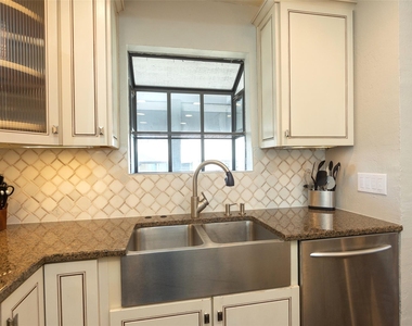 2410 Enfield Rd - Photo Thumbnail 15