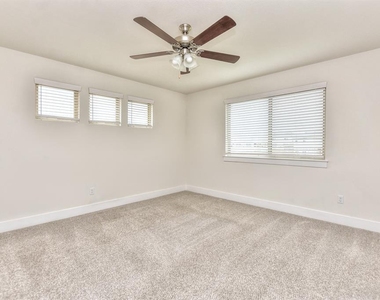420 White Steppe Way - Photo Thumbnail 5