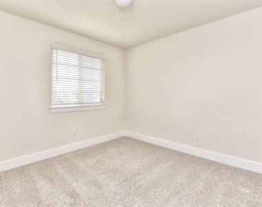 420 White Steppe Way - Photo Thumbnail 16