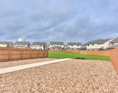 420 White Steppe Way - Photo Thumbnail 25
