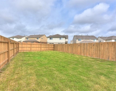 420 White Steppe Way - Photo Thumbnail 22