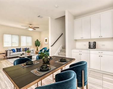 420 White Steppe Way - Photo Thumbnail 11