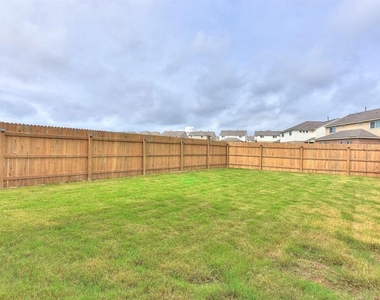 420 White Steppe Way - Photo Thumbnail 24