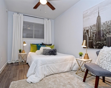 1840 Burton Dr - Photo Thumbnail 10