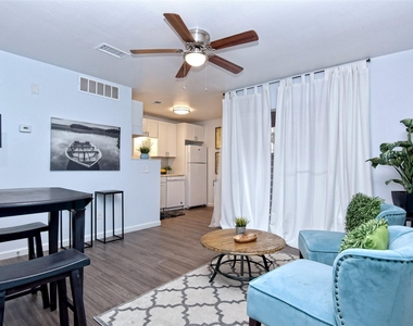 1840 Burton Dr - Photo Thumbnail 3