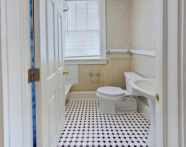 2619 College Street - Photo Thumbnail 7