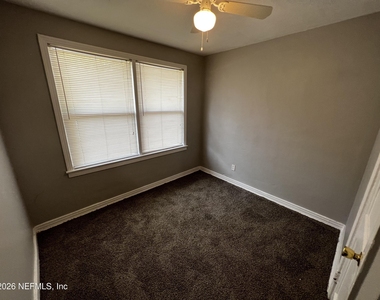 5035 Campenella Drive - Photo Thumbnail 6
