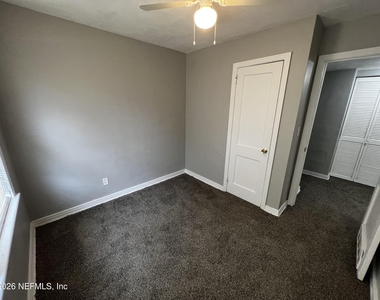 5035 Campenella Drive - Photo Thumbnail 7