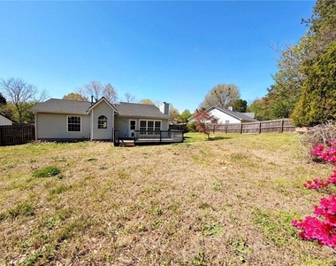 2901 Inverloch Circle - Photo Thumbnail 10
