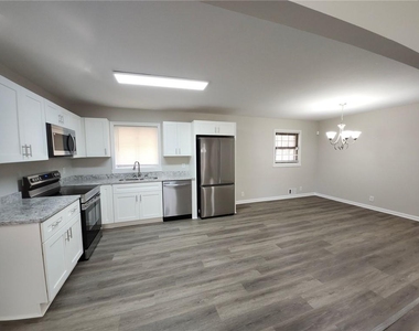 5370 Longmeadow Lane - Photo Thumbnail 2