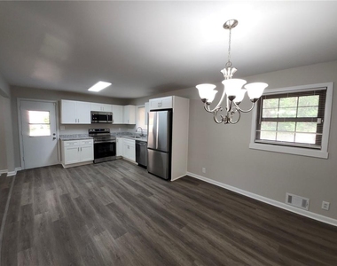 5370 Longmeadow Lane - Photo Thumbnail 3