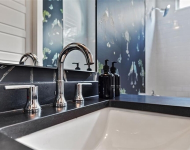 222 Lampkin Street - Photo Thumbnail 9