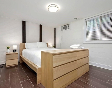 677 Holmes Street Nw - Photo Thumbnail 13