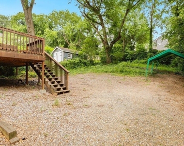 677 Holmes Street Nw - Photo Thumbnail 15