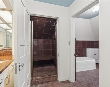 255 N Green Bay Road - Photo Thumbnail 53