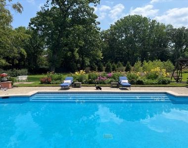 255 N Green Bay Road - Photo Thumbnail 70