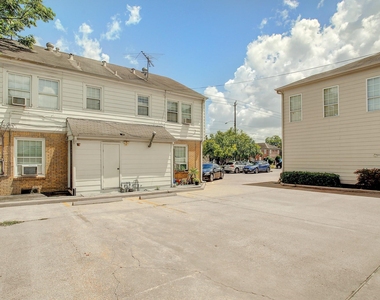 1935 Richmond Avenue - Photo Thumbnail 9