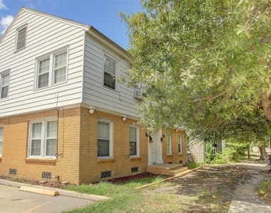 1935 Richmond Avenue - Photo Thumbnail 10