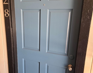 301 Avondale Street - Photo Thumbnail 8