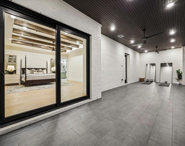 431 W 30th Street - Photo Thumbnail 18
