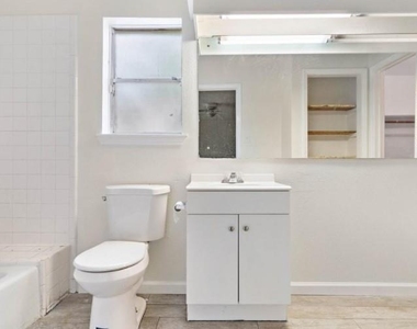 7019 Oak Bough Drive - Photo Thumbnail 8