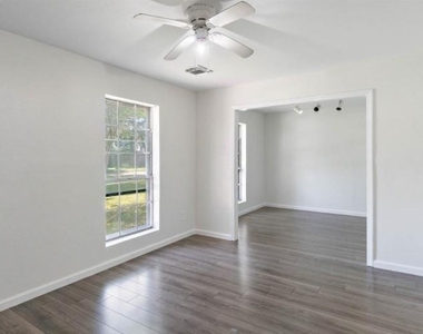 7019 Oak Bough Drive - Photo Thumbnail 3