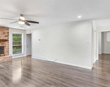 7019 Oak Bough Drive - Photo Thumbnail 2