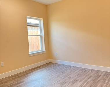 14844 Coaltown Rd - Photo Thumbnail 15