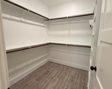 14844 Coaltown Rd - Photo Thumbnail 11