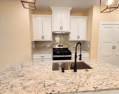 14844 Coaltown Rd - Photo Thumbnail 6