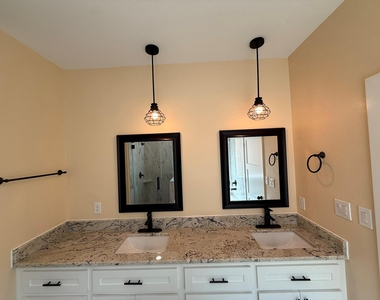 14844 Coaltown Rd - Photo Thumbnail 13