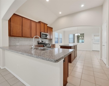 7631 Granite Terrace Lane - Photo Thumbnail 17
