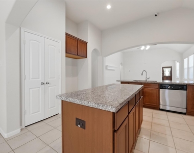 7631 Granite Terrace Lane - Photo Thumbnail 23