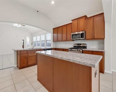 7631 Granite Terrace Lane - Photo Thumbnail 22