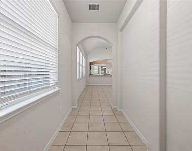 7631 Granite Terrace Lane - Photo Thumbnail 9