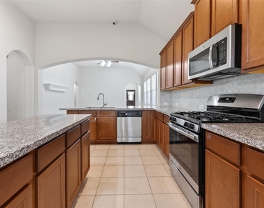 7631 Granite Terrace Lane - Photo Thumbnail 24
