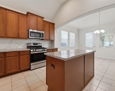 7631 Granite Terrace Lane - Photo Thumbnail 21